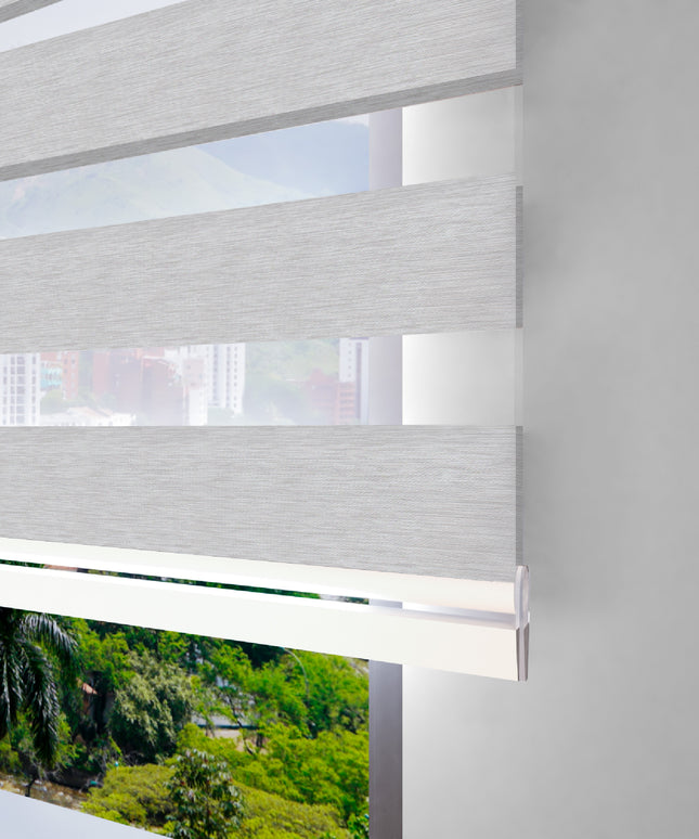Cortina Sheer Elegance Efecto Blackout Bugan Gris Claro