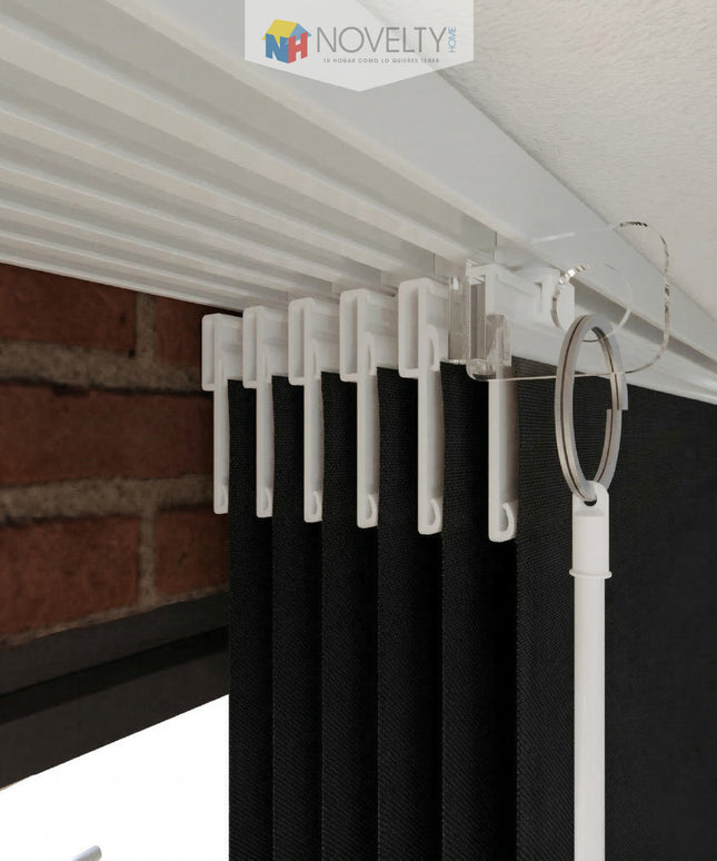 Cortina en Sistema Panel Japonés en Tela Blackout Negro